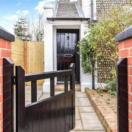 Stylish 2 Bedroom Cottage, Close To Town Centre 沃辛 外观 照片
