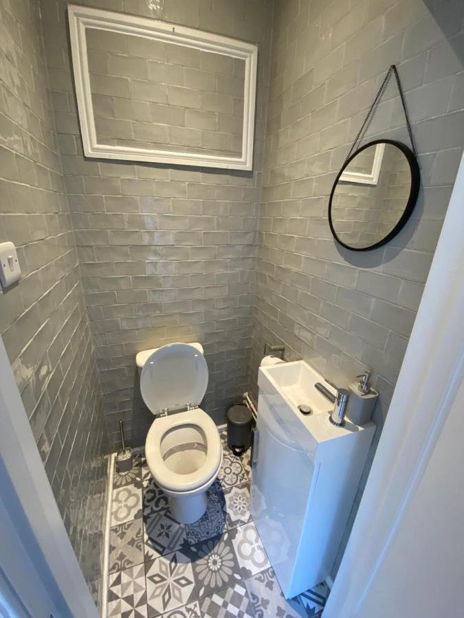 Stylish 2 Bedroom Cottage, Close To Town Centre 沃辛 外观 照片