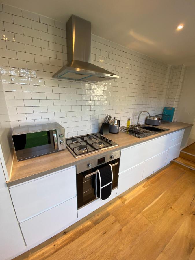 Stylish 2 Bedroom Cottage, Close To Town Centre 沃辛 外观 照片