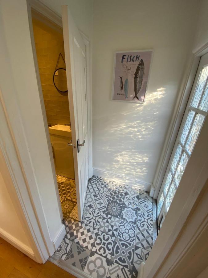 Stylish 2 Bedroom Cottage, Close To Town Centre 沃辛 外观 照片