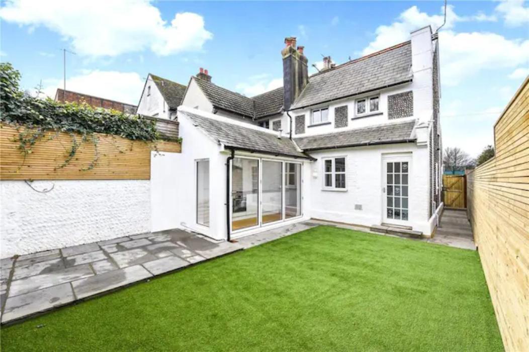 Stylish 2 Bedroom Cottage, Close To Town Centre 沃辛 外观 照片